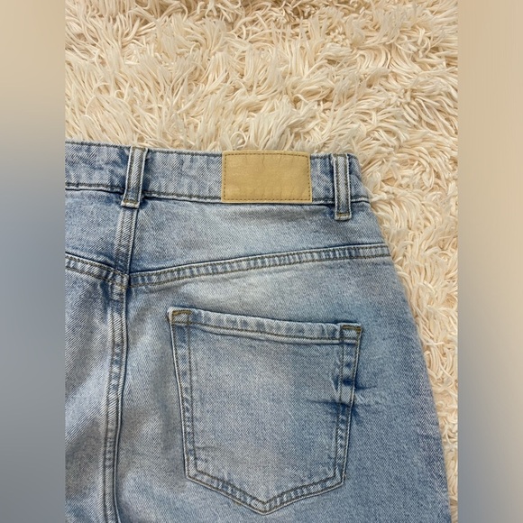 Zara mom fit high rise jeans washed blue zip size 8 straight legs - Picture 7 of 7